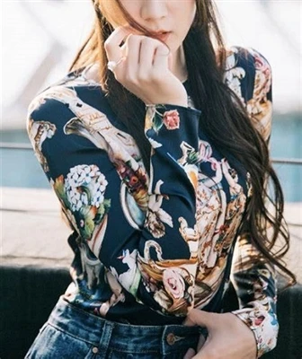 Why is digital printing on polyester fabrics good?